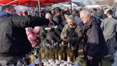 [FOTO-AUDIO] O nouă ediţie a Târgului de Primăvară a avut loc la Răcăşdia