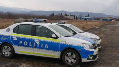 [FOTO-AUDIO-VIDEO] Polițiștii cărășeni fac cursuri de conducere defensivă, dar și în regim prioritar