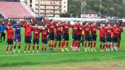 [FOTO-AUDIO] CSM Reşiţa mai pune trei puncte în cont! Deva pleacă cu mâna goală din Valea Domanului