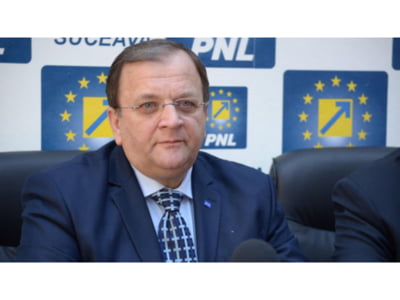 Gheorghe Flutur anunţă că a fost propus pentru funcţia de preşedinte interimar al PNL