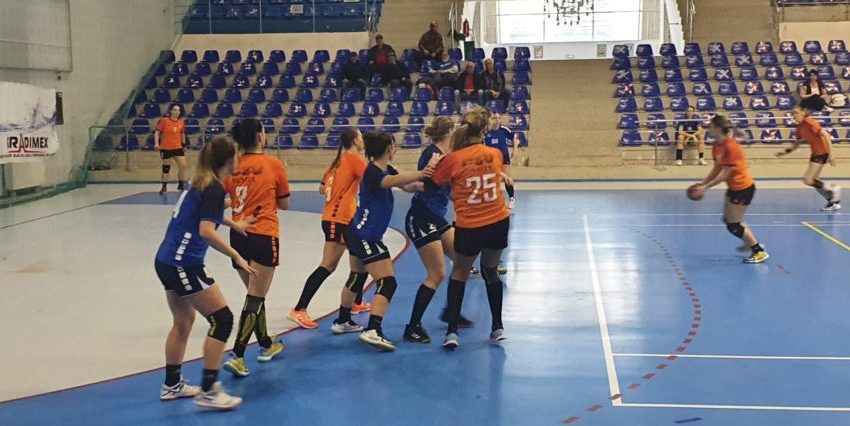 [AUDIO] Handbal feminin: Universitatea Reşiţa a pierdut duelul cu Arena Târgu Mureş