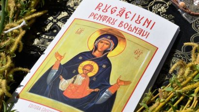 [AUDIO] Rugăciuni pentru bolnavi – cartea lansată în Episcopia Caransebeşului, distribuită gratuit credincioşilor