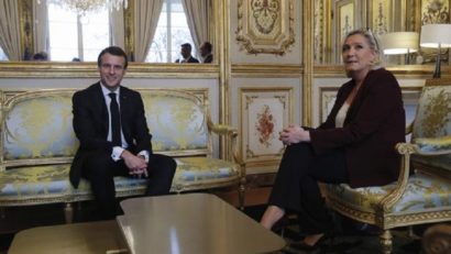 Aproximativ 48,7 milioane de francezi sunt chemaţi la urne, pentru a-şi alege preşedintele – între Emmanuel Macron şi Marine Le Pen