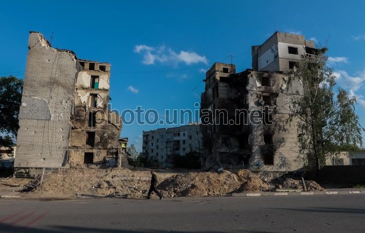 Război în Ucraina, ziua 90: Zelenski spune că ar negocia încetarea războiului doar cu Putin