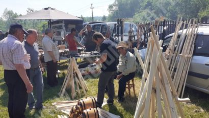 [AUDIO-FOTO] Ediţia de primăvară a Târgului Neuwerk-ului a reunit la Bocşa producători locali, crescători de animale şi meşteri populari din regiune şi din ţară