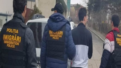 Arad: Şapte străini sunt scoşi din ţară sub escortă, cu interdicţie de revenire cinci ani