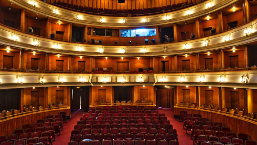 Arad: Teatrul Clasic „Ioan Slavici” poate fi „vizitat” virtual