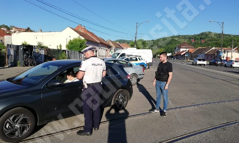 Zeci de controale și sute de sancțiuni aplicate de polițiști în perioada sărbătorilor pascale