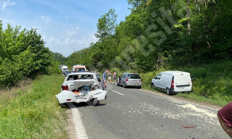 [FOTO-AUDIO] Accident cu victime la Colțan