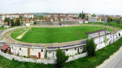 Bătălie pe Stadionul Tineretului din Lugoj