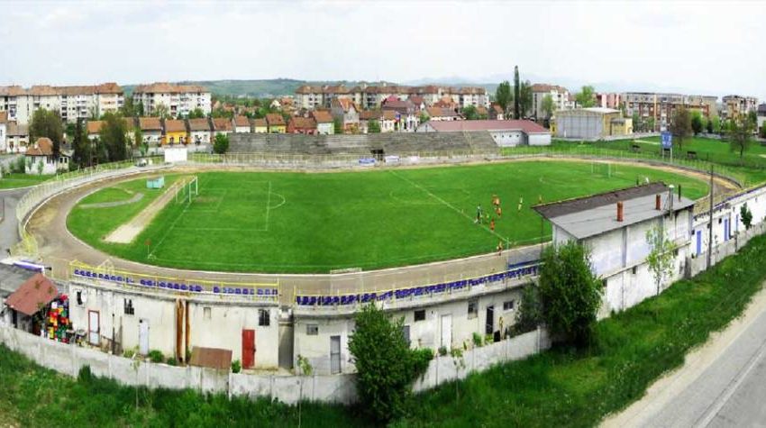 Bătălie pe Stadionul Tineretului din Lugoj