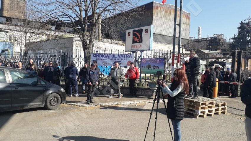 [AUDIO] Sindicaliştii de la Vatra-TMK pregătesc noi proteste în faţa Guvernului