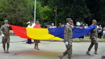 [FOTO-VIDEO]  De Ziua Drapelului, reşiţenii au fost îndemnaţi să iubească simbolurile României