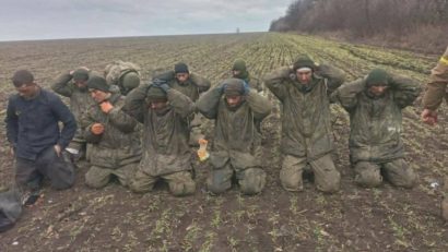 Mamele soldaţilor ruşi ucişi în Ucraina dau vina pe presa pro-Kremlin pentru pierderea copiilor lor