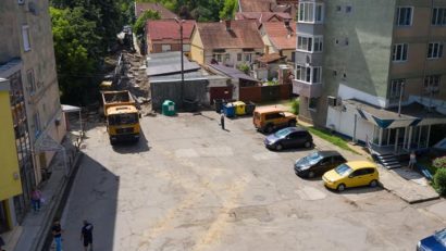 [AUDIO] Parcare cu acces nou în zona UBB din Reşiţa din a doua jumătate a lunii septembrie