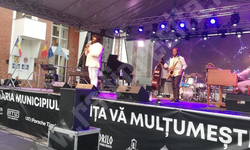 [FOTO-AUDIO] Gregory Porter a oferit un regal muzical la Reșița