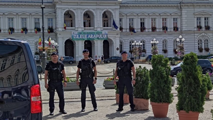 Zilele Aradului se desfăşoară în siguranţă sub atenta supraveghere a Jandarmeriei Arad