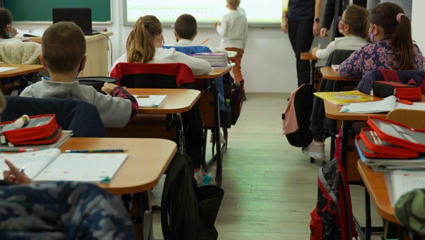 Elevii se întorc la cursuri luni. Începe al doilea modul al acestui an şcolar