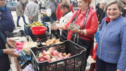 [AUDIO-FOTO] 10 octombrie: Ziua Naţională a Produselor Agroalimentare Româneşti, marcată în Târgul Neuwerk-ului din Bocşa şi Piaţa Volantă din Reşiţa