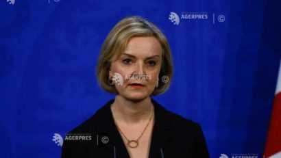 Marea Britanie: Premierul Liz Truss îşi anunţă demisia