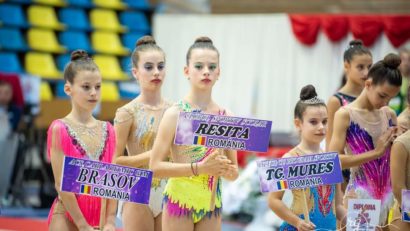 [FOTO-AUDIO] Gimnastele de la CSS Reşiţa, pe podium la Arad Trophy!