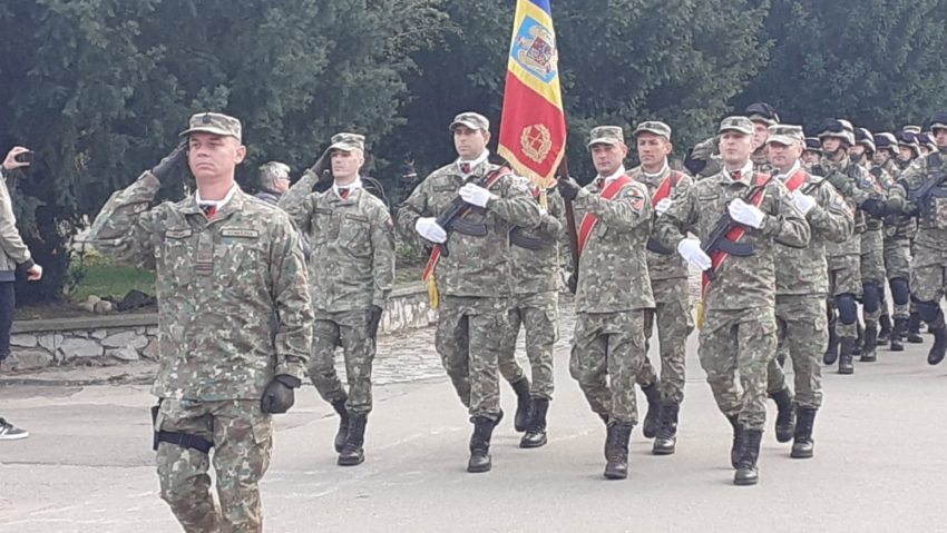 [AUDIO-FOTO] Ziua Armatei României, sărbătorită festiv la Reşiţa şi Caransebeş