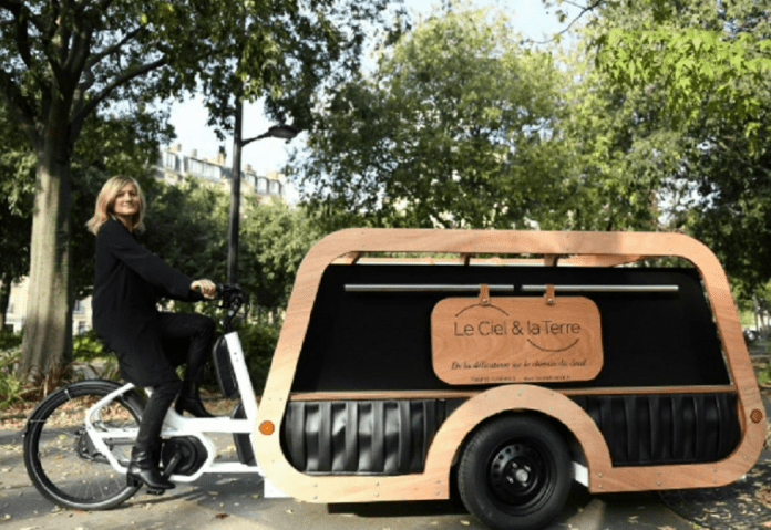 [VIDEO] O antreprenoare de pompe funebre din Paris intenţionează să introducă bicicleta dric în Franţa