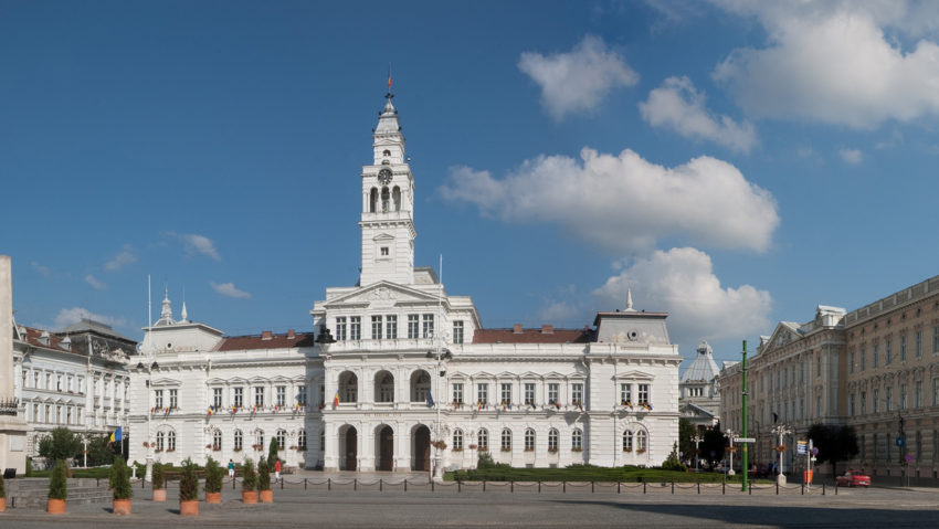 Manifestările de Ziua Națională a României restricționează traficul în centrul Aradului