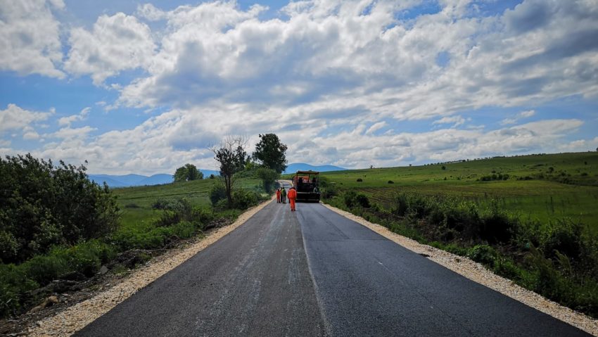 La început de an, milioane de lei pentru drumurile judeţene