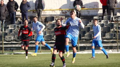 Fotbal amical: CSM Reşiţa a pierdut duelul cu Corvinul