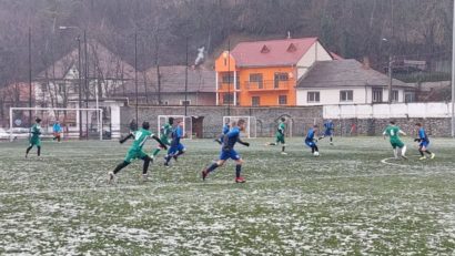 [FOTO-AUDIO] Progresul Ezeriş a învins CS Oraviţa în primul amical al iernii