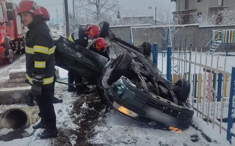 Două accidente s-au produs în ultimele ore pe drumurile din Mehedinţi