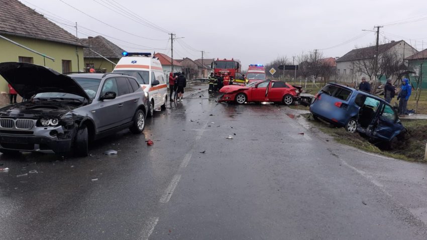 [FOTO] Accidente cu victime în vestul țării