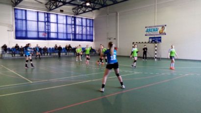 [AUDIO] Handbal-spectacol şi la junioare! Echipele din Reşiţa şi Caracal au fost protagonistele unui duel incendiar