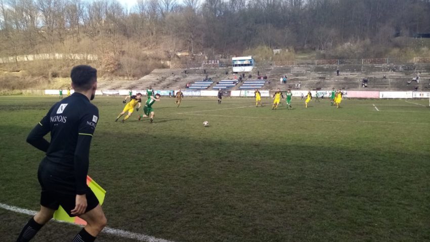 [FOTO-AUDIO] Progresul Ezeriş a înclinat steagul în faţa Aurului Brad