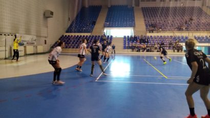 [AUDIO] Handbal feminin: CS Gloria Bistriţa-Năsăud, prea tare pentru Universitatea Reşiţa