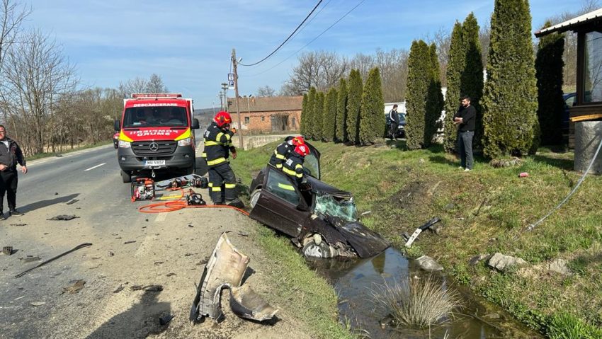 [FOTO] Accident cu victime pe DN 7! A intervenit și elicopterul SMURD