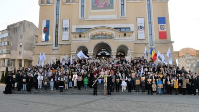 [FOTO] Mărturisire și rugăciune în Duminica Ortodoxiei, la Caransebeș