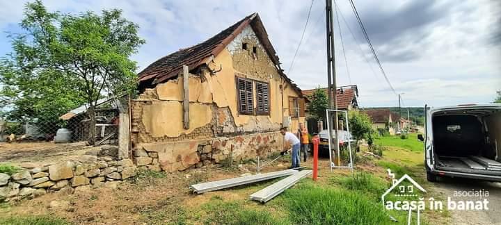 Cel mai mare eveniment de voluntariat din vestul țării, Color the Village, în desfăşurare la Valea Pai