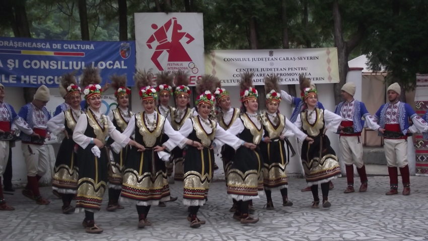 Staţiunea Băile Herculane găzduieşte cea mai longevivă manifestare folclorică din ţara noastră