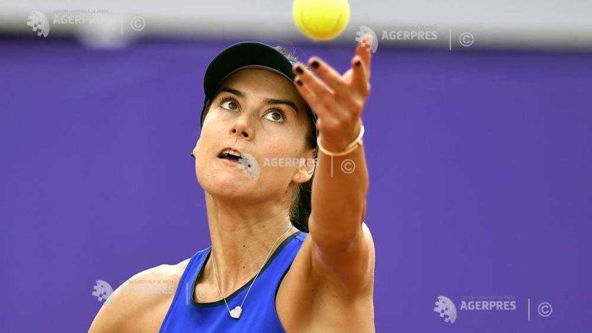 Sorana Cârstea îşi continuă aventura la Wimbledon. Românca a obţinut o victorie de prestigiu contra Jelenei Ostapenko