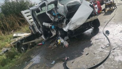 Arad: două persoane şi-au pierdut viaţa în urma unui accident rutier