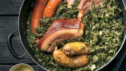 Rețetă europeană: Varză Kale cu Bregenwurst