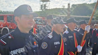 Ziua Pompierilor din România – marcată prin ceremonii în toată ţara. La Reşiţa au avut loc avansări în grad şi s-au deschis porţile pentru vizitatori