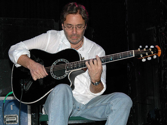 Chitaristul de jazz Al Di Meola a făcut infarct în timpul unui concert la București