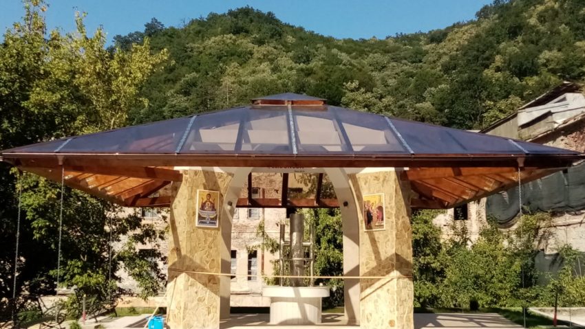 În Băile Herculane a fost inaugurat Izvorul de apă plată Domogled 2