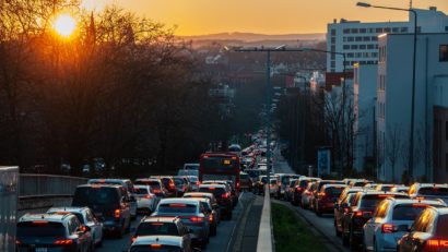 Aproximativ 8.000 de vehicule cu 0 emisii de CO2 au fost înmatriculare în România în primele 6 luni din 2023