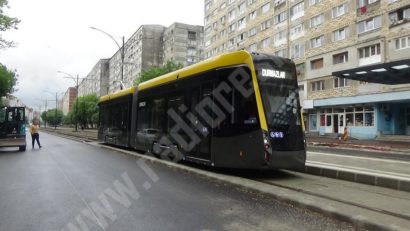 Reşiţa: în cel mult 4 luni tramvaiul va circula din Lunca Bârzavei la Muncitoresc şi retur