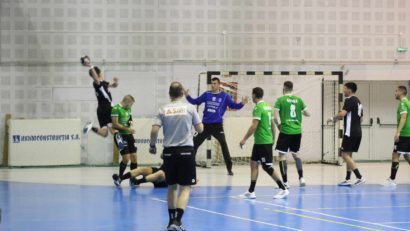 Ce frumos e handbalul! CSM Reşiţa, victorie mare în faţa liderului din Odorhei