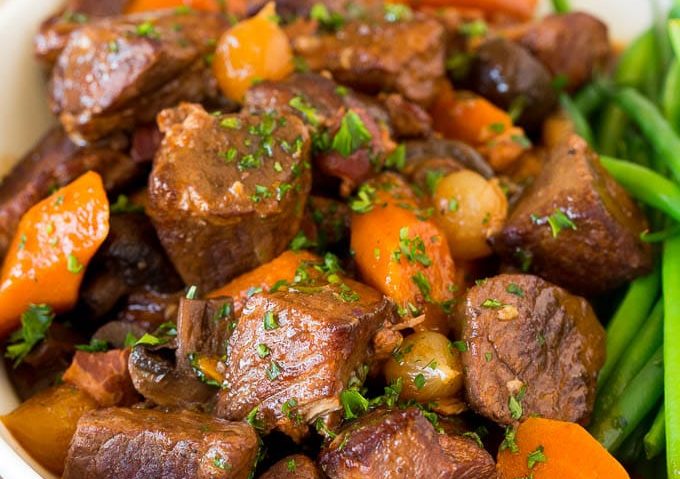 Bourguignon de vită